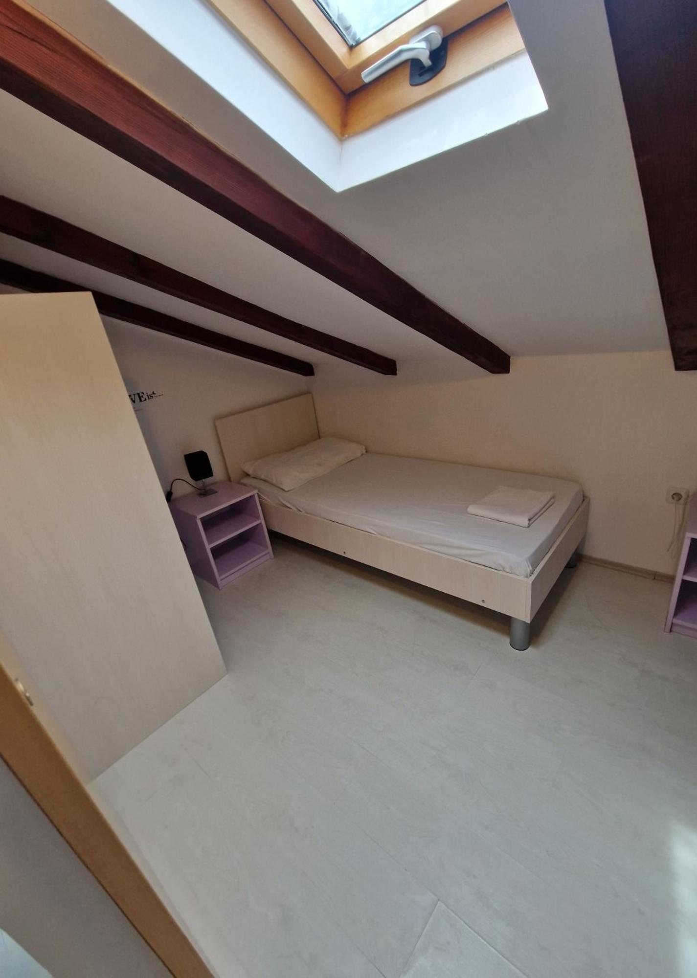 Apartments With A Parking Space Lopar, Rab - 16680 Экстерьер фото